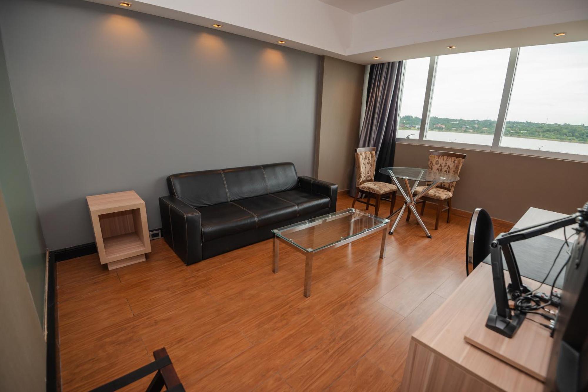 Savoy Hotel Encarnación מראה חיצוני תמונה